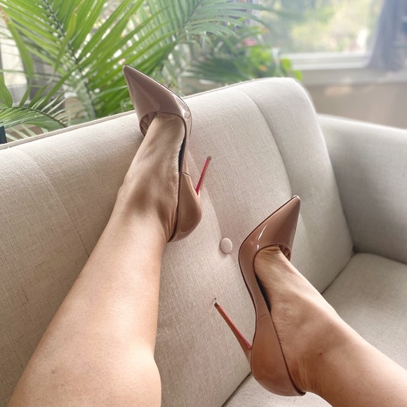 Christian Louboutin Nude Heels with Red Soles - Picture 5 of 16